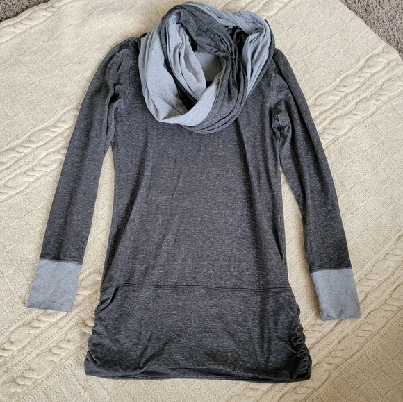 Lucy Athletic Scarf Wrap Tunic Gray size XS - Picture 1 of 9